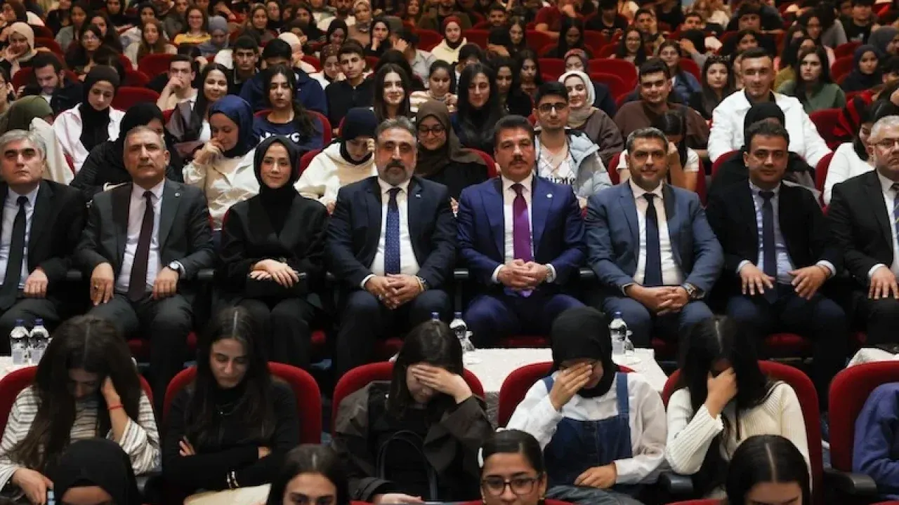 Yüksel, MAÜ’de konuştu; “Adalet olmadan barış olmaz”