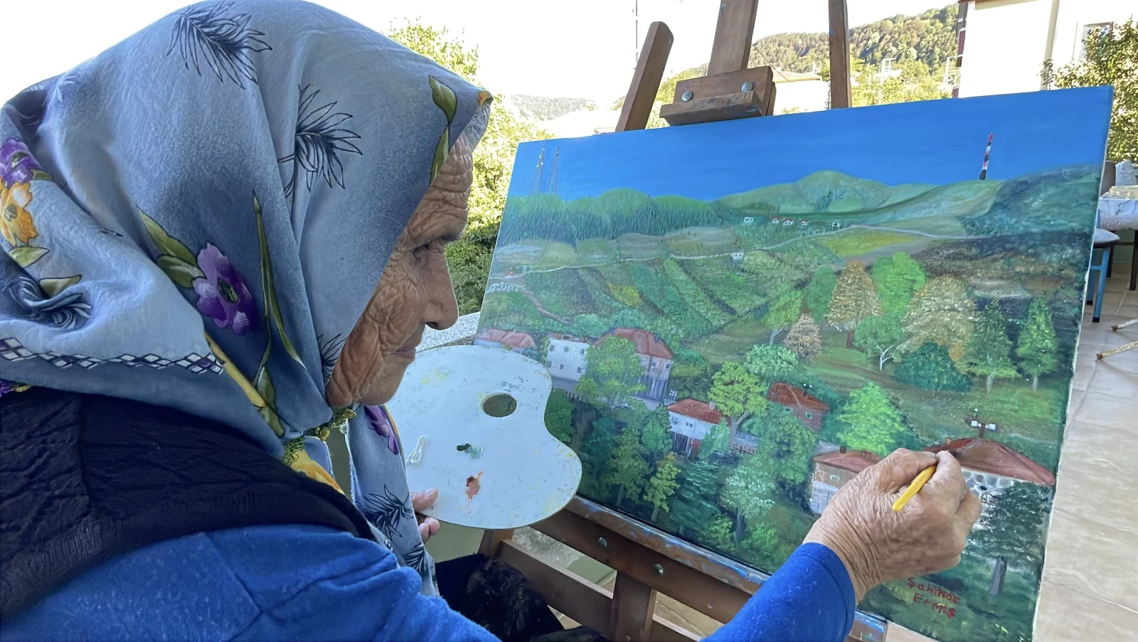 Bob Ross’tan ilham alıp resme başladı: 81 yaşında ikinci sergisi için gün sayıyor