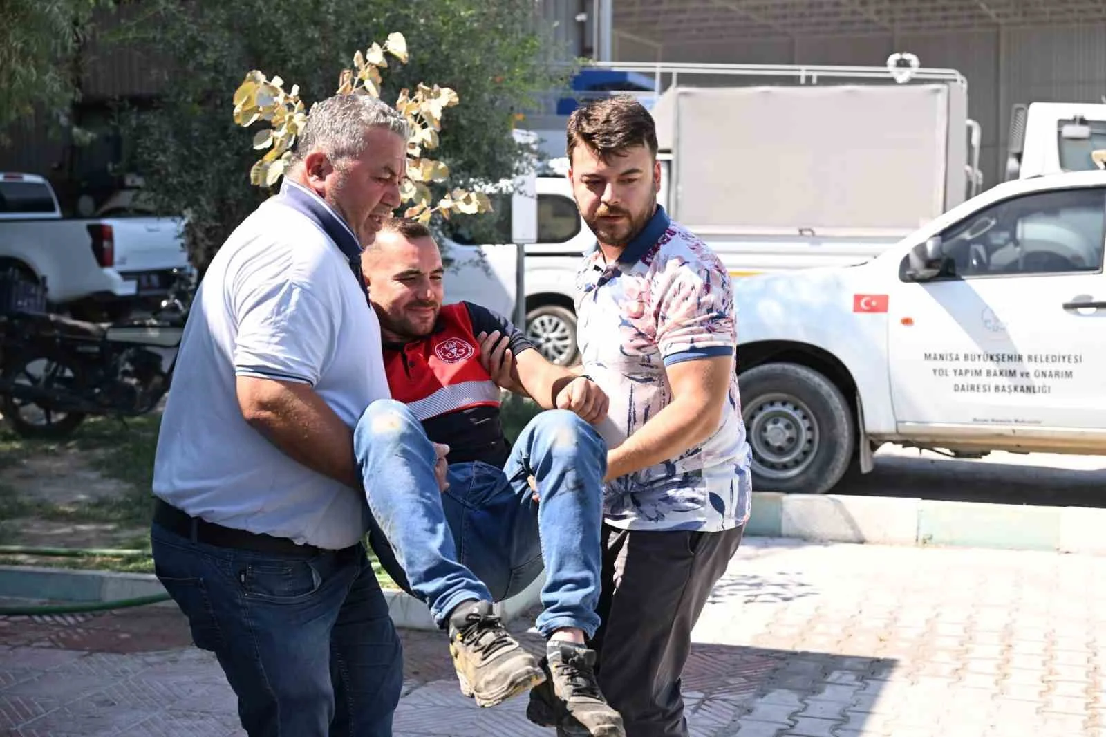 Manisa Büyükşehir Belediyesi personeline nefes kesen tatbikat