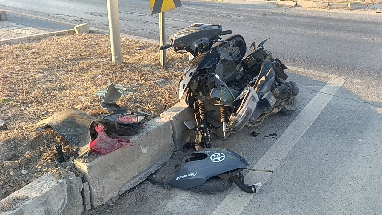 Kırmızı ışık ihlali yapan ticari taksiyle motosiklet çapıştı: 1 yaralı