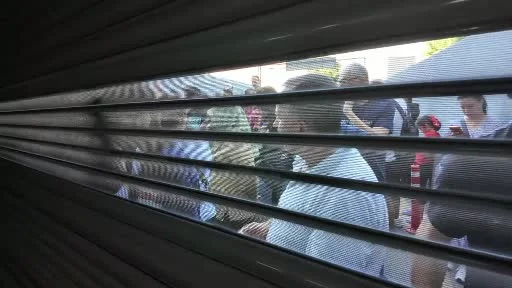 Trabzon’dan gelen de var, sabah 7’de yola çıkan da: İndirim çadırında kıyasıya yarış