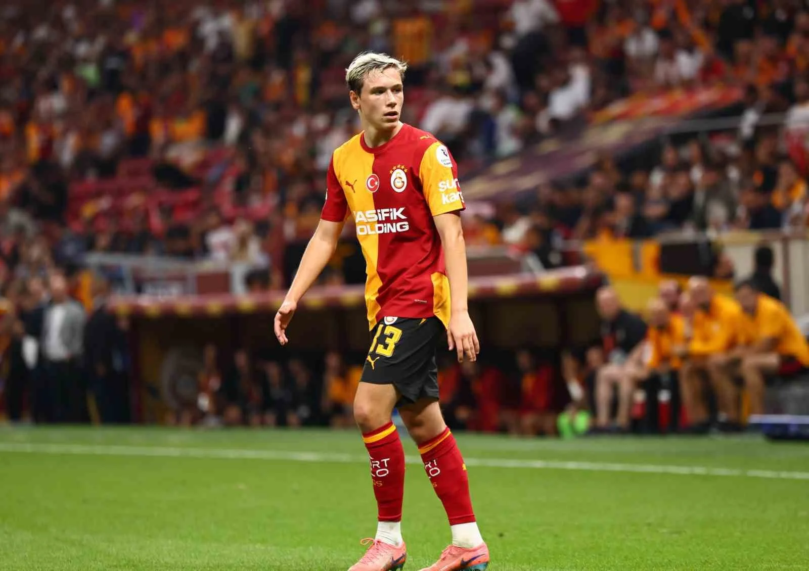 Galatasaray kadrosunu 5 futbolcuyla güçlendirdi