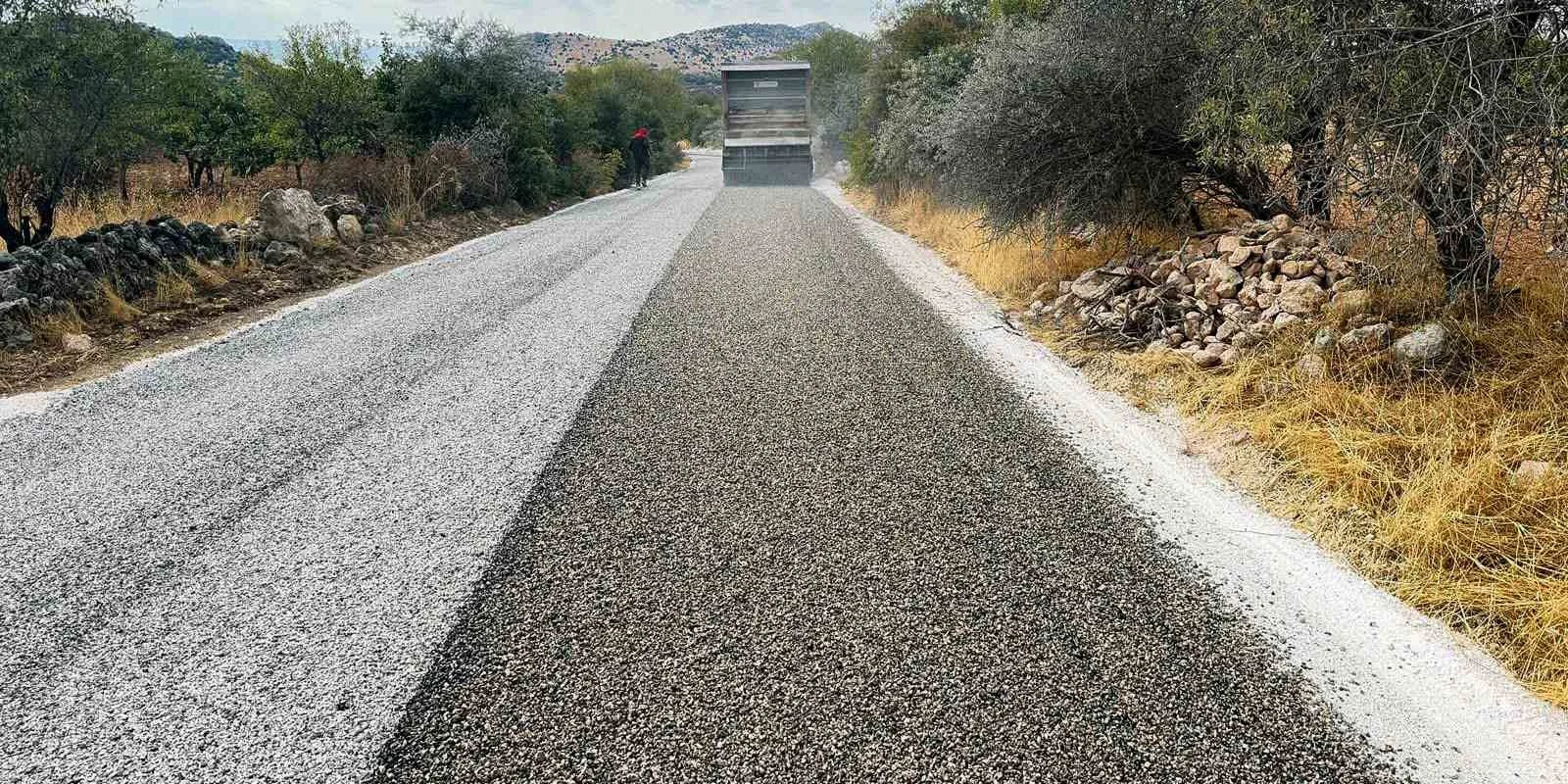 Araban’da bağlantı yolu asfaltı tamamlandı