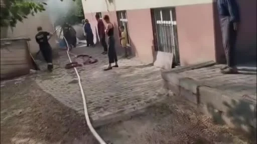 Elazığ’da odunluk ve kilerde yangın