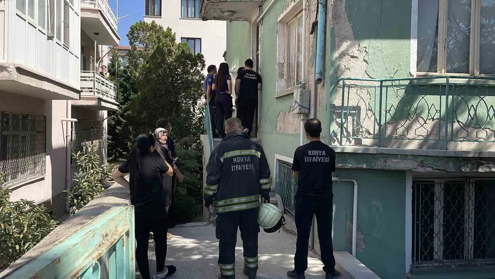 ‘Binadan kötü koku’ ihbarı ekipleri alarma geçirdi, gerçek bambaşka çıktı