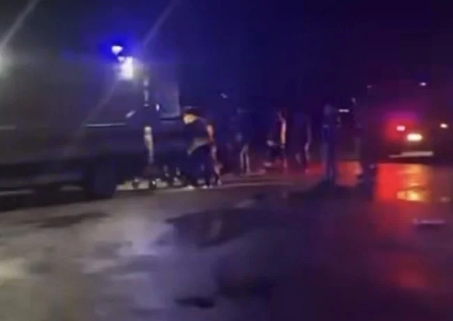 Gaziantep’in Nurdağı ilçesinde meydana gelen trafik kazalarının ardından araçlar ve bölgede çalışma yapan ekipler