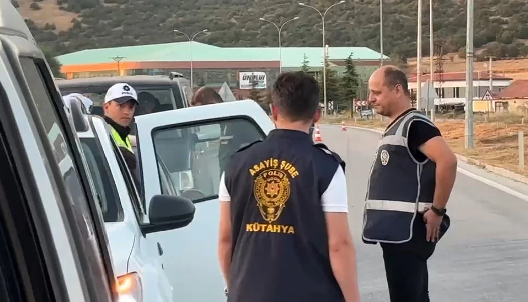 Tavşanlı’da huzur operasyonu, 1.5 milyon ceza kesildi