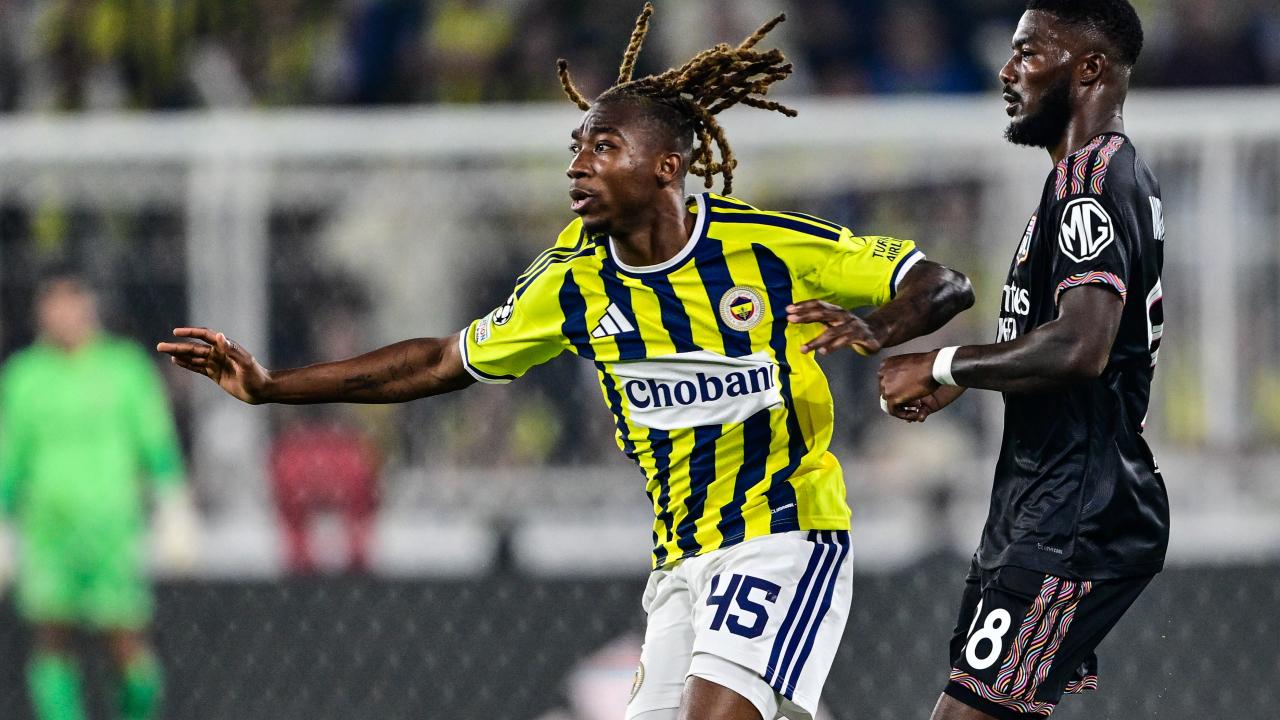 114 g&uuml;n sonra Fenerbah&ccedil;e forması giydi