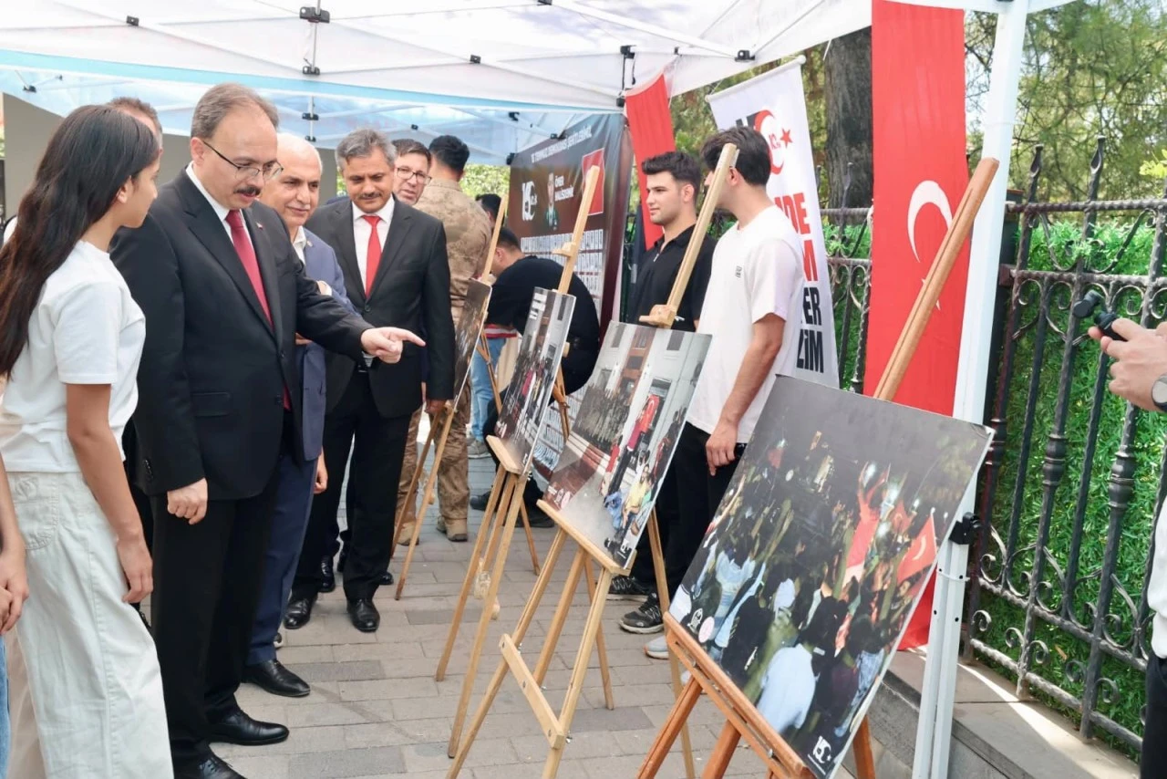 15 Temmuz Ruhu Sergide Yaşatılıyor