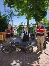 3 ay &ouml;nce &ccedil;alınan motosiklet sahibine teslim edildi