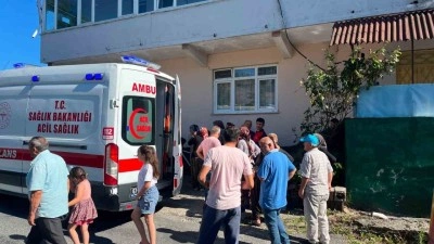 Alaplı&rsquo;da &rsquo;pat-pat&rsquo; kazası: 5 yaralı
