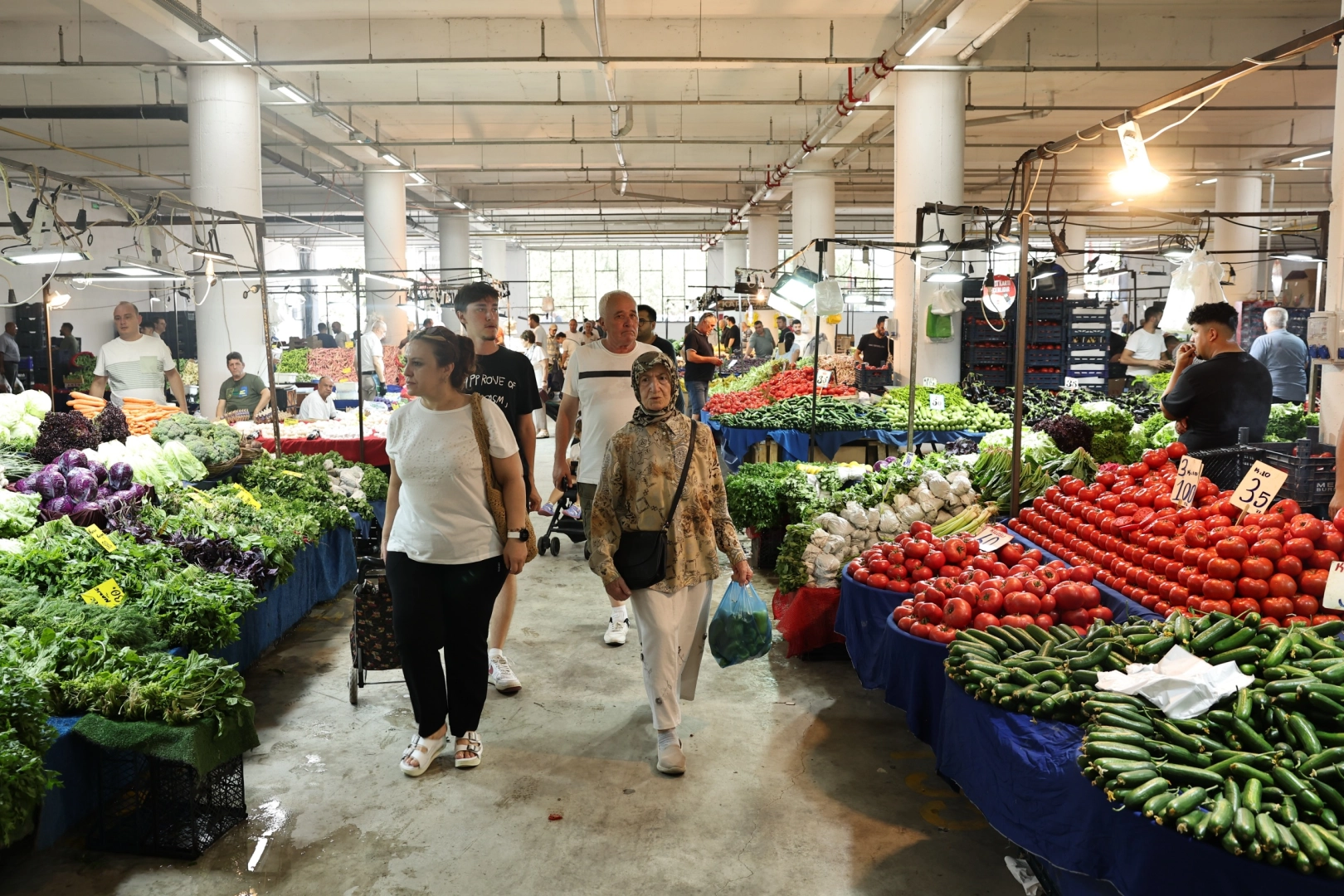 Ataevler Kapalı Pazar Alanı hizmete a&ccedil;ıldı