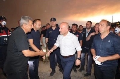 Aydın Valisi Varol yangın b&ouml;lgesinde incelemelerde bulundu