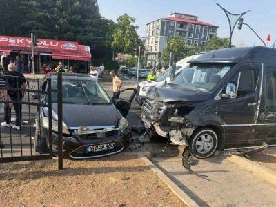 Bing&ouml;l&rsquo;de trafik kazası: 5 yaralı