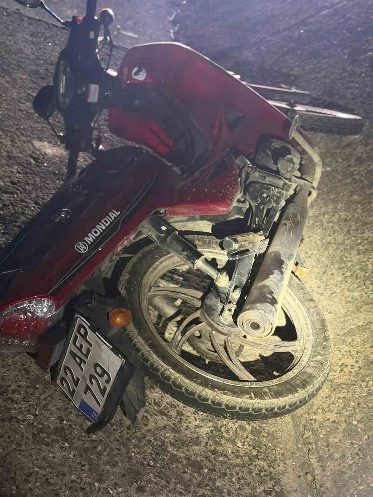 Edirne&rsquo;de motosiklet devrildi: 1 yaralı