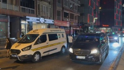 Ey&uuml;psultan'da oto galeriye silahlı saldırı: 1 &ouml;l&uuml;, 3 yaralı -4 / &Ouml;lenin fotoğrafıyla