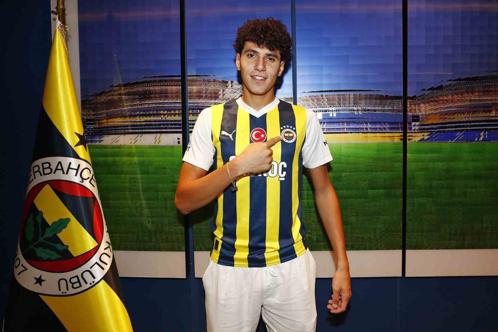 Fenerbah&ccedil;e&rsquo;de Omar Fayed ile yollar ayrıldı