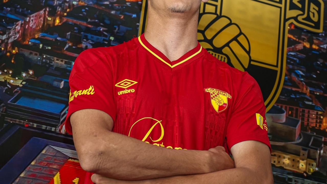 Fenerbah&ccedil;e'den G&ouml;ztepe'ye! Transfer a&ccedil;ıklandı, formayı giydi