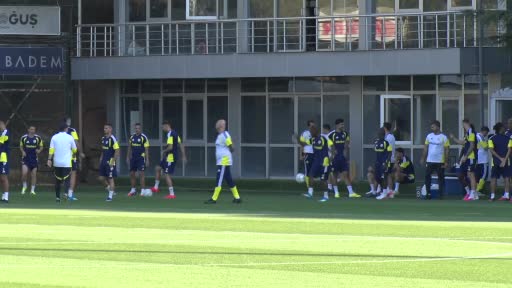 Fenerbah&ccedil;e, Lyon ma&ccedil;ı hazırlıklarını tamamladı