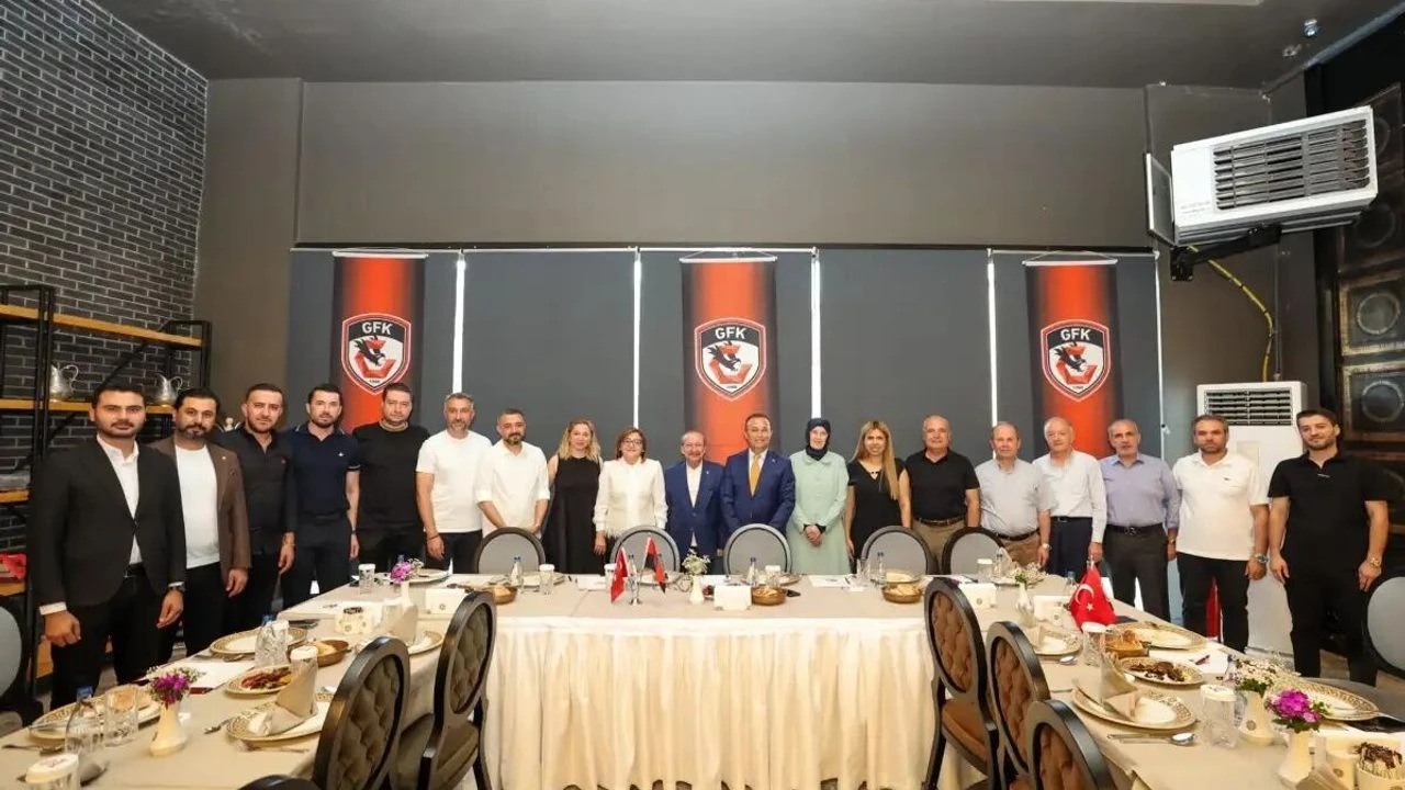 Gaziantep FK Yeni Sezon İ&ccedil;in Toplandı! Hedefler ve Projeler Masaya Yatırıldı