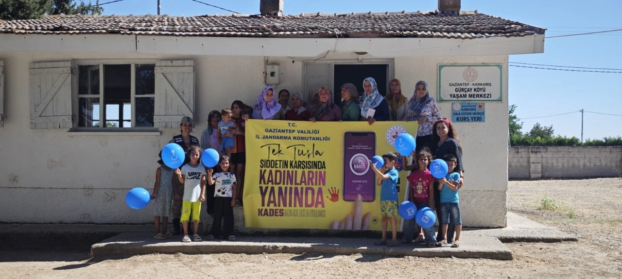 Gaziantep&rsquo;te Jandarmadan Kadınlara KADES Bilgilendirmesi