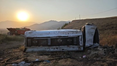 Gaziantep'te şarampole devrilen yakıt tankerindeki 2 kişi yaralandı
