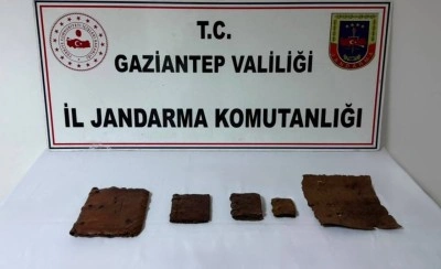 Gaziantep'te tarihi eser ka&ccedil;ak&ccedil;ılığı operasyonunda 4 ş&uuml;pheli yakalandı