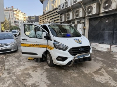 Gazintep'te &ccedil;ıkan yangında bir &ccedil;ocuk &ouml;ld&uuml;, annesi ve iki kardeşi yaralandı