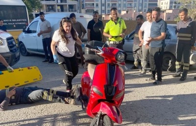 Hafif ticari ara&ccedil; ile motosiklet &ccedil;arpıştı: 1 yaralı