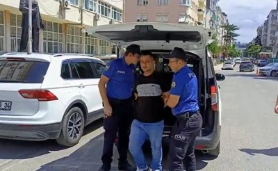Hastanenin camına isabet eden merminin &ccedil;ıktığı silahı kullanan ş&uuml;pheli tutuklandı (2)