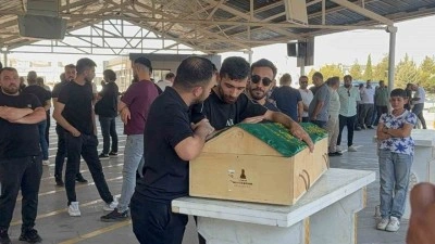 Havuzda hayatını kaybeden minik Kadir, Gaziantep&rsquo;te son yolculuğuna uğurlandı