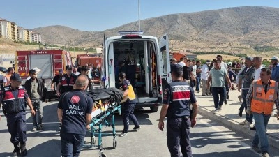 Malatya'da altyapı &ccedil;alışmasında g&ouml;&ccedil;&uuml;k: 2 &ouml;l&uuml;