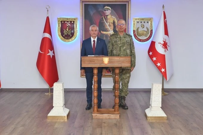 Mehmet Tahmazoğlu'ndan 2'nci Ordu Komutanı Zorlu Topaloğlu'na Ziyaret