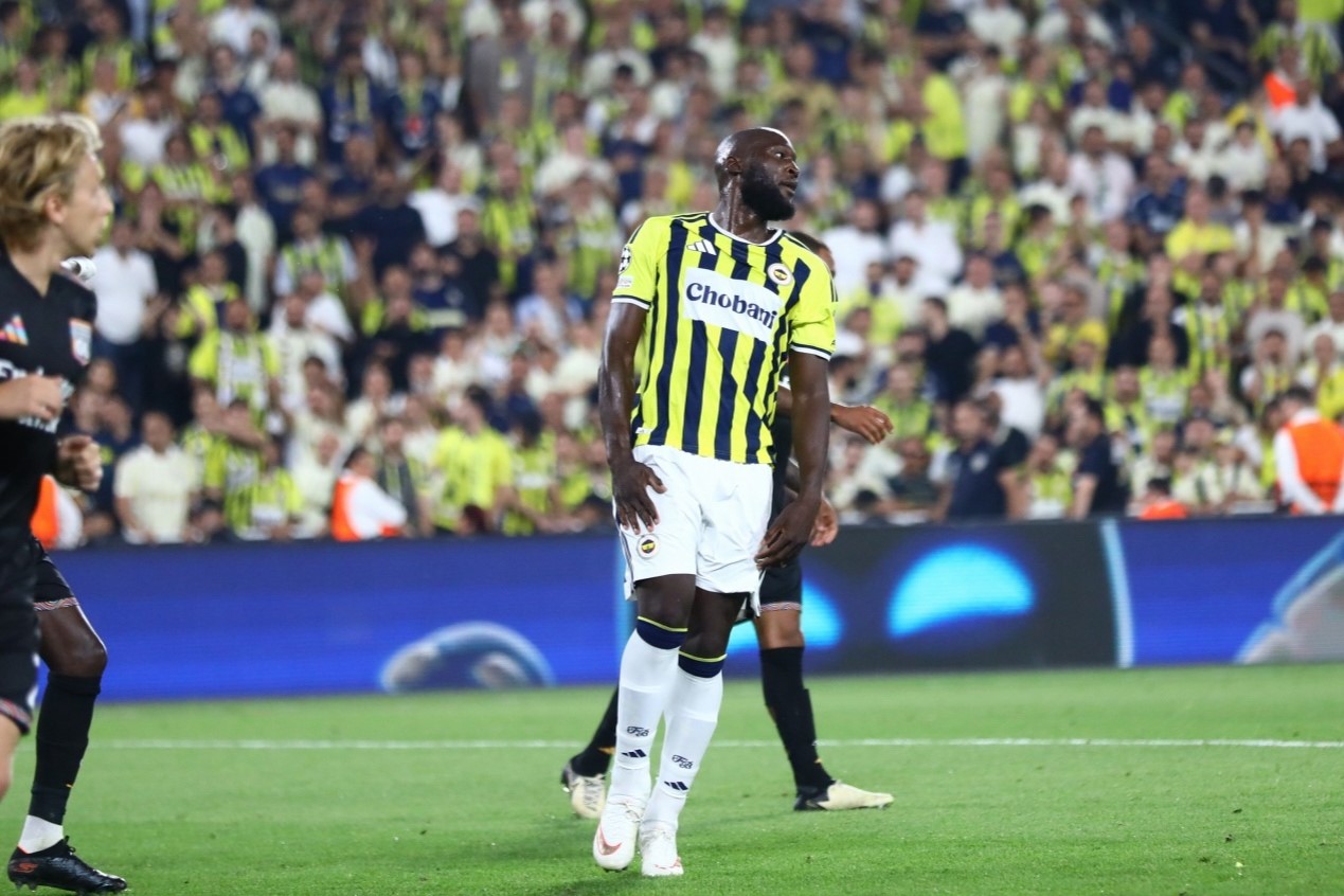 Romelu Lukaku, ilk kez Fenerbah&ccedil;e forması giydi
