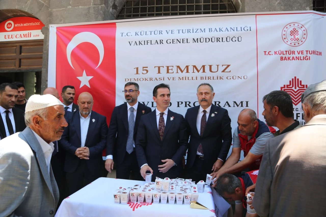 Şehitler İ&ccedil;in 2 Bin 530 Hatim Duası