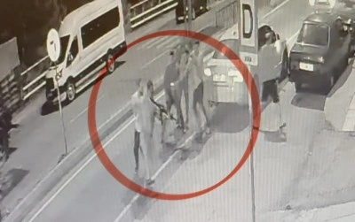 Sokak ortasında pompalı t&uuml;fekli dehşetin g&uuml;venlik kamerası g&ouml;r&uuml;nt&uuml;s&uuml; ortaya &ccedil;ıktı