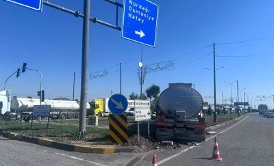 Tankerle hafif ticari ara&ccedil; &ccedil;arpıştı: 1 yaralı