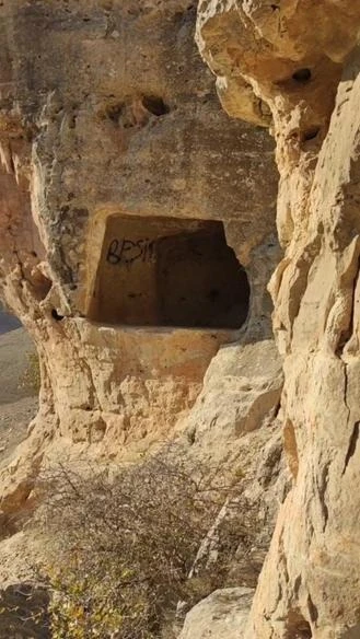 Yerlibah&ccedil;e kaya mezarları neden turizme kazandırılmıyor?